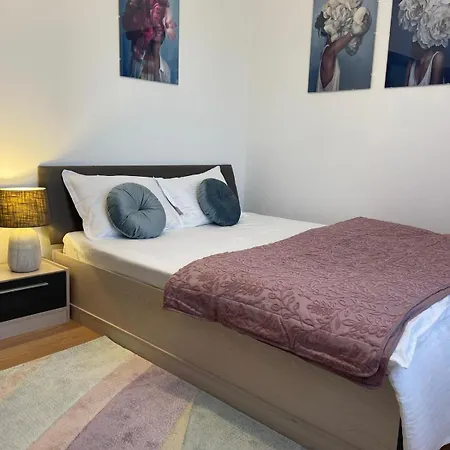Casa Faustina Apartment *